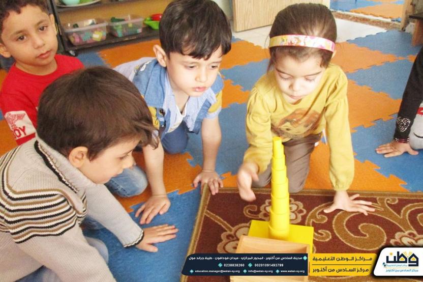 Intensive lessons in Montessori and handicrafts